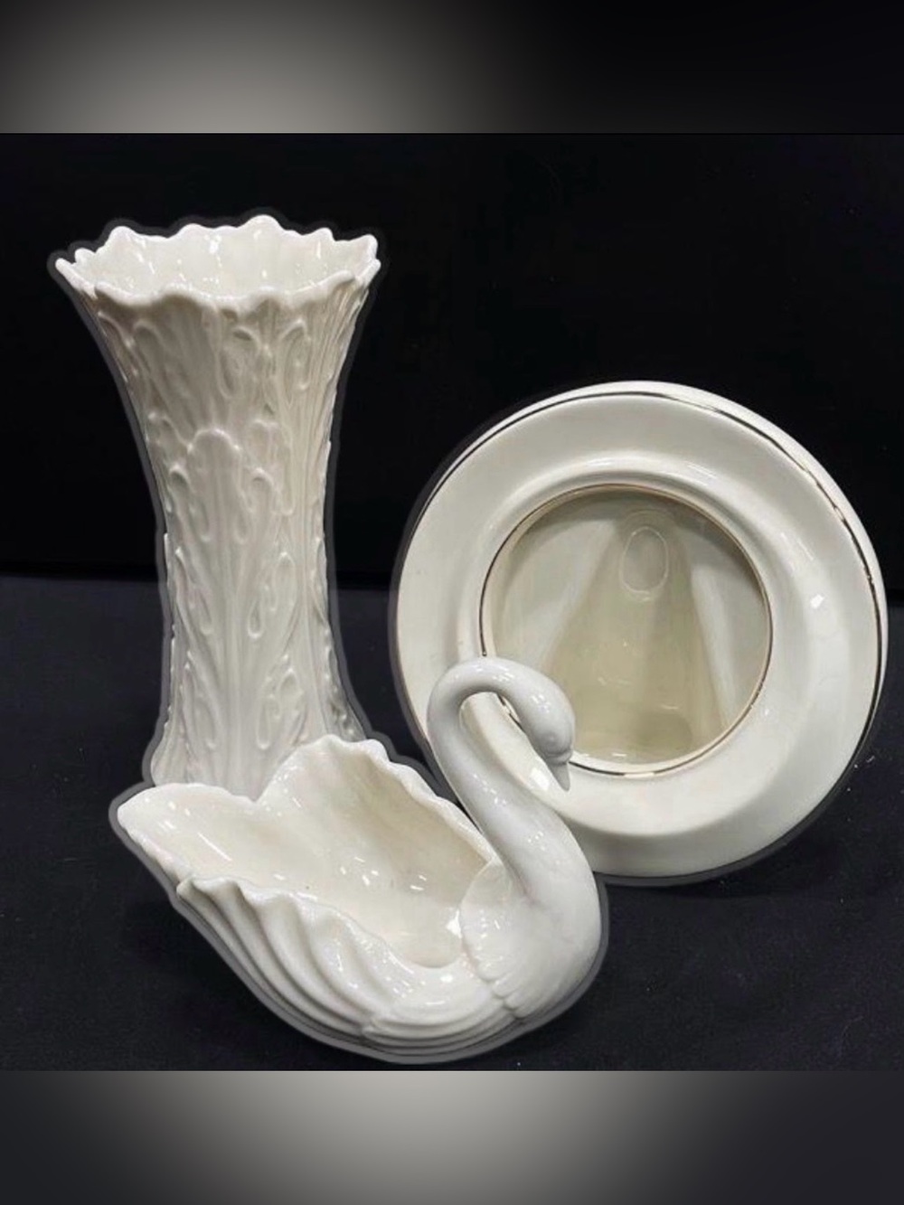 Lenox Porcelain Swan Ring Holder 1 small approx 5"x3"x4"